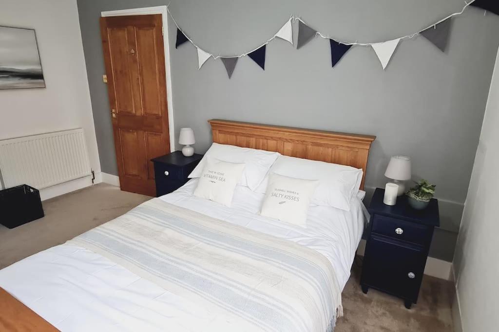 Beach View, 4 Bedroom House Opposite The Sea! Sleeps 10 Sandgate Extérieur photo
